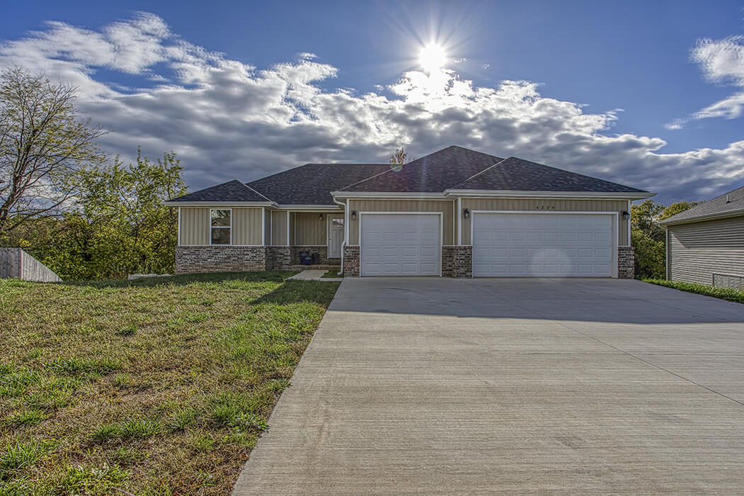 4329 North Toby Avenue Springfield, MO 65803 - Photo 1 of 1 IMG_5090
