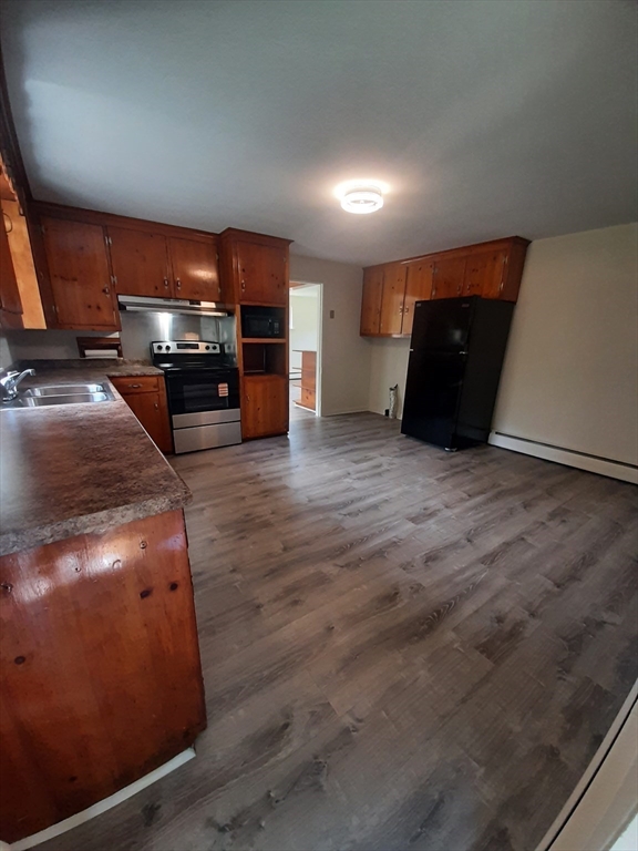 76 Hall Road Sturbridge, MA 01566 - Photo 10 of 18
