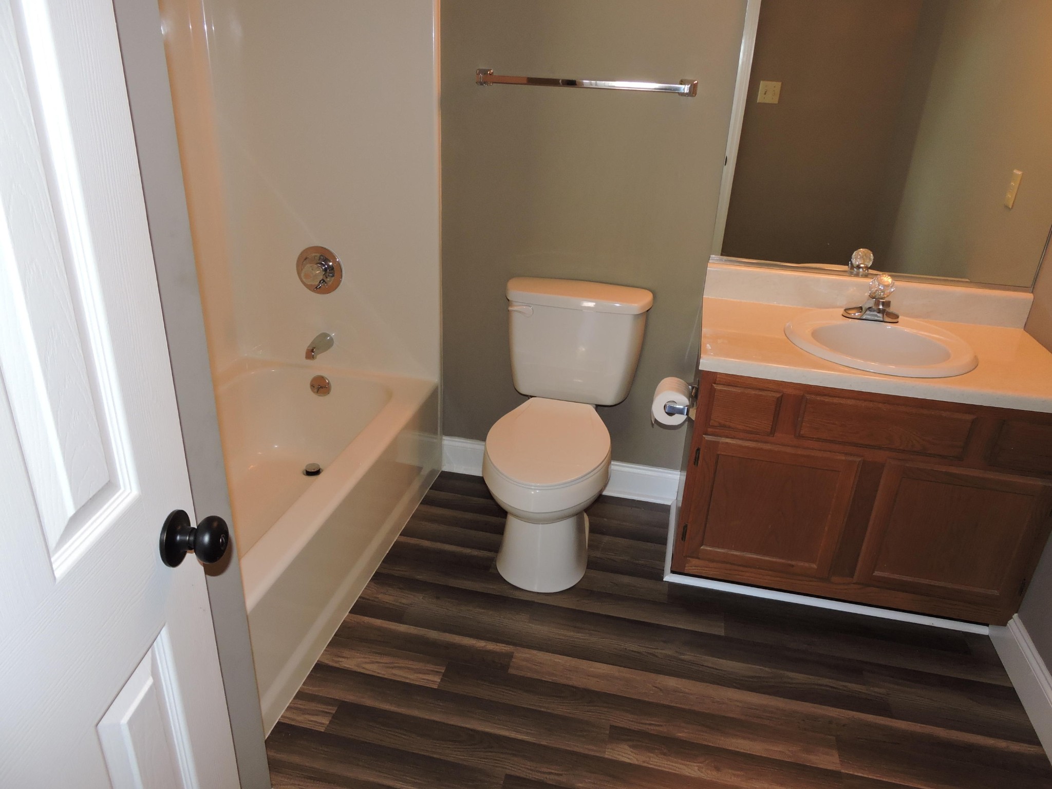 8013 Atmore Way Powell, TN 37849 - Photo 4 of 16 Gallery Image 4