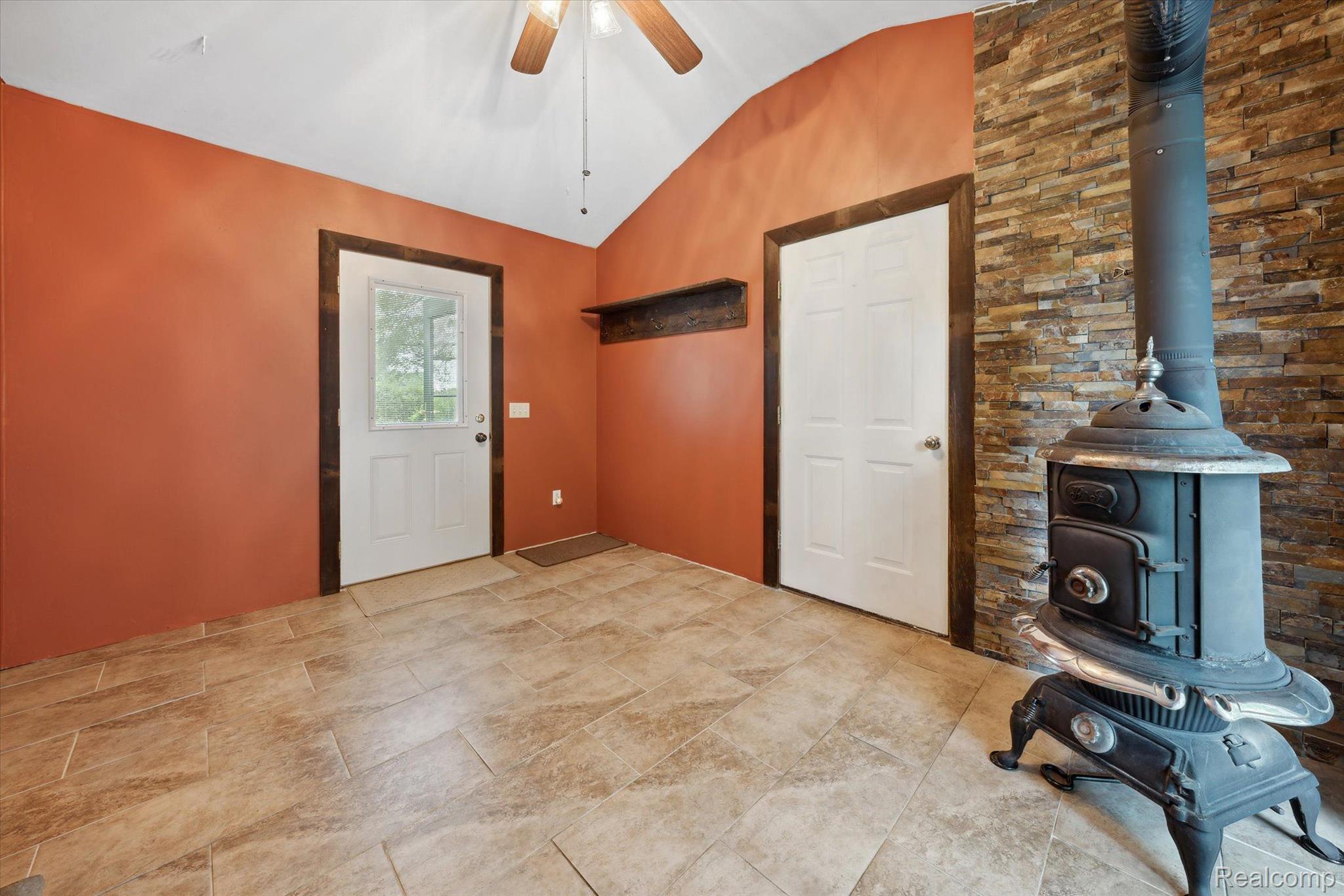 6424 Sharpe Road Fowlerville, MI 48836 - Photo 14 of 34 Gallery Image 14