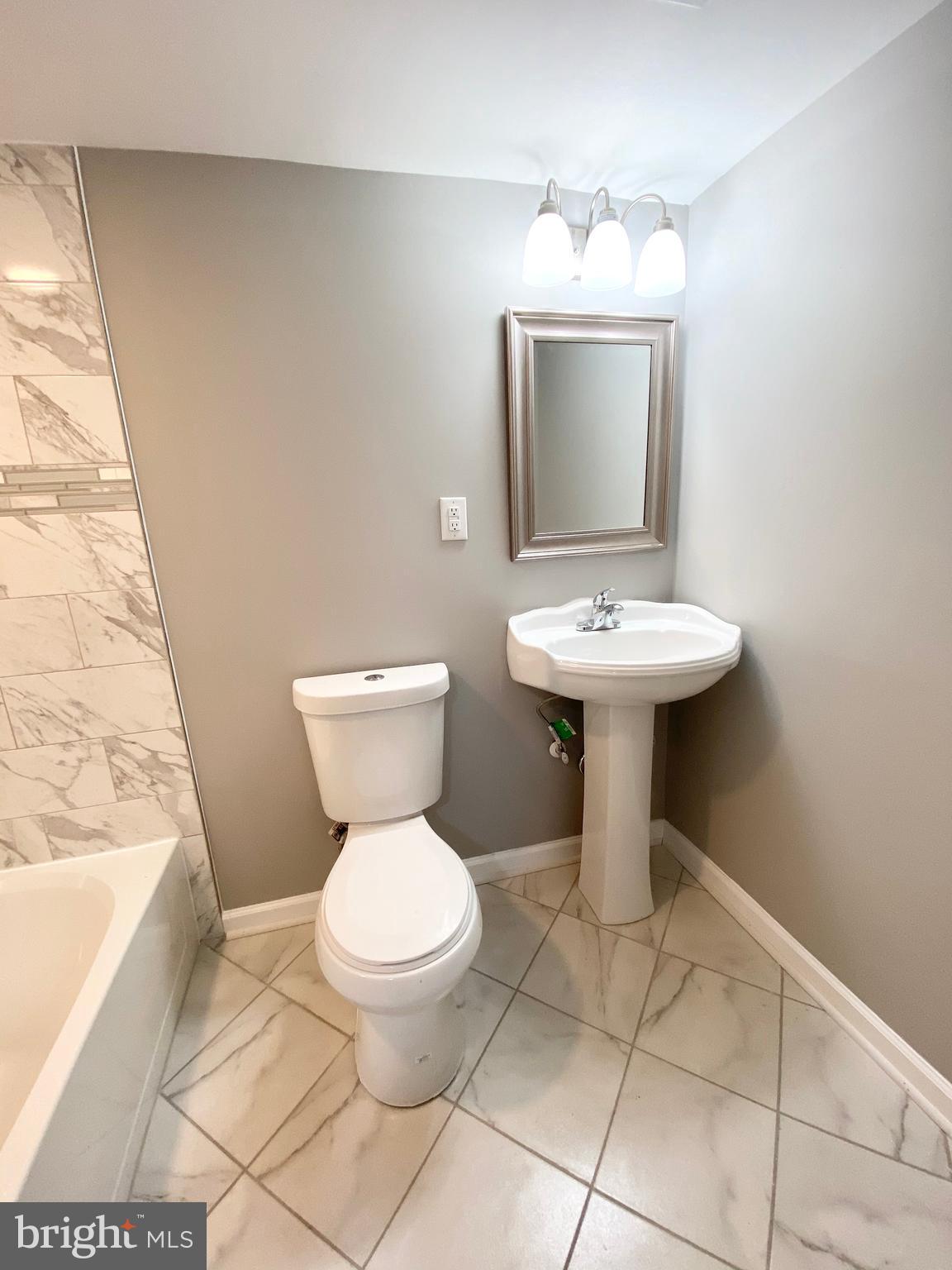 1355 Crofton Road Baltimore, MD 21239 - Photo 16 of 20