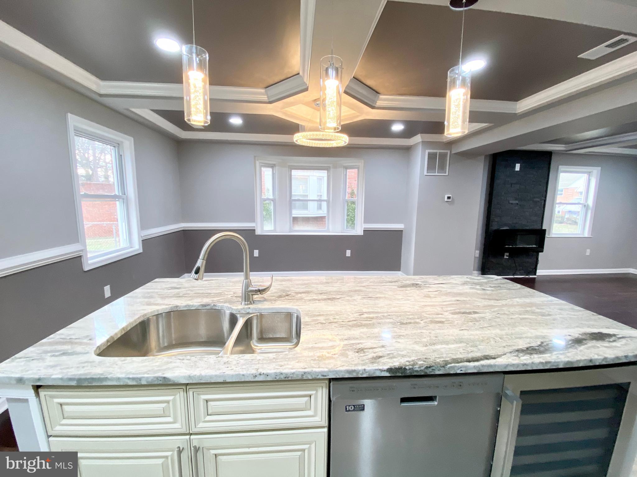 1355 Crofton Road Baltimore, MD 21239 - Photo 7 of 20