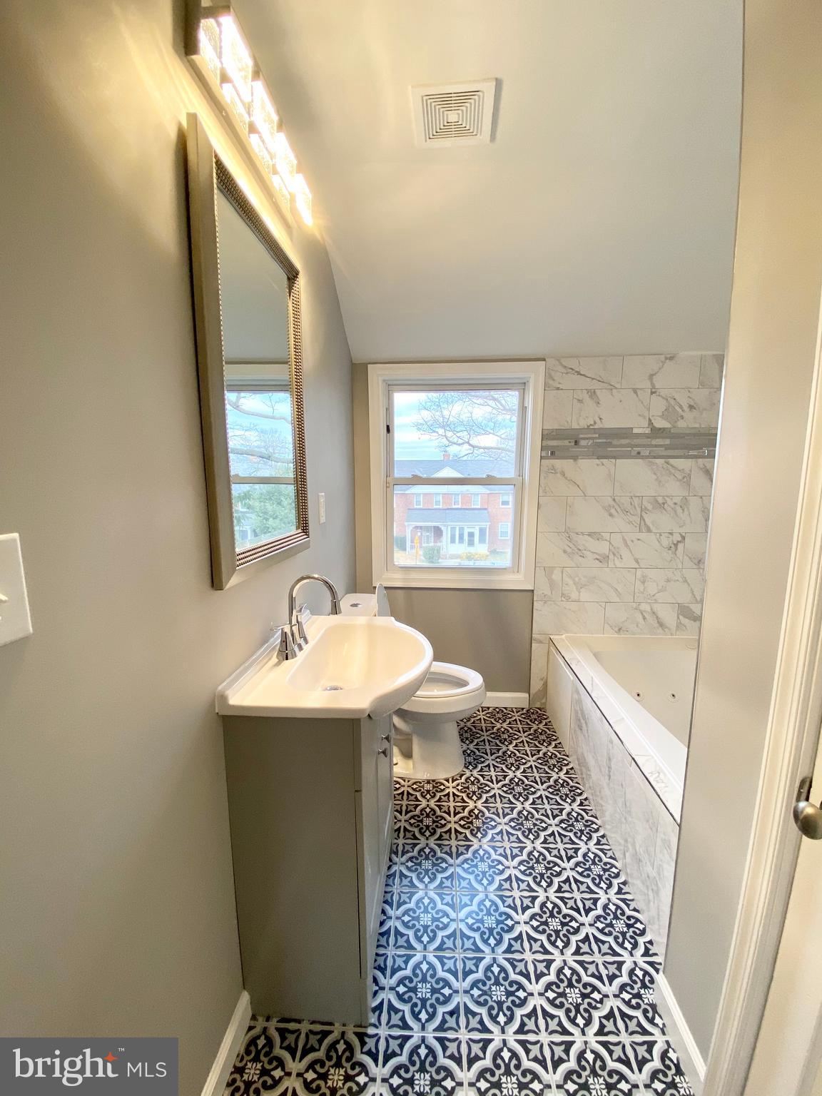 1355 Crofton Road Baltimore, MD 21239 - Photo 10 of 20