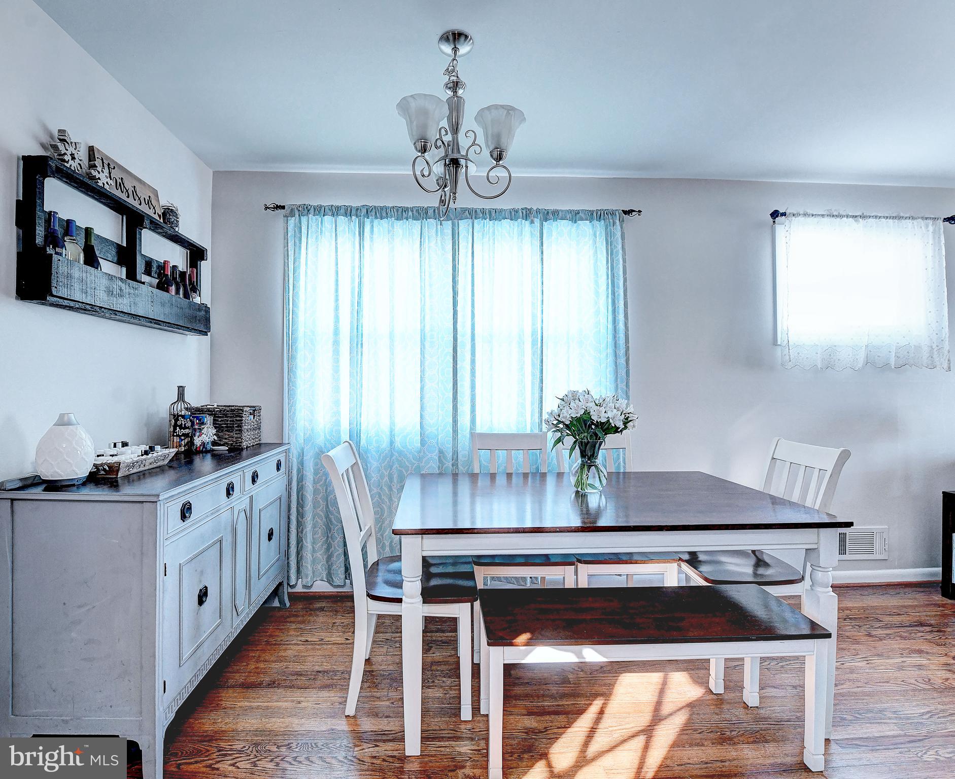 3415 Upton Road Baltimore, MD 21234 - Photo 18 of 35 Dining area / Eat-in space off kitchen! Perfect!