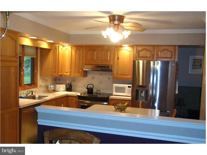 749 Longstreth Road Warminster, PA 18974 - Photo 8 of 18 Kitchen