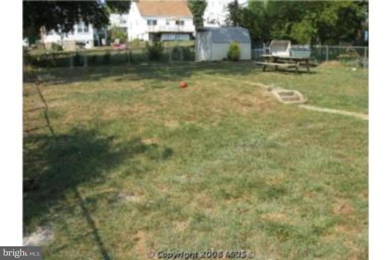 5606 Ashbourne Road Halethorpe, MD 21227 - Photo 2 of 13 Back yard