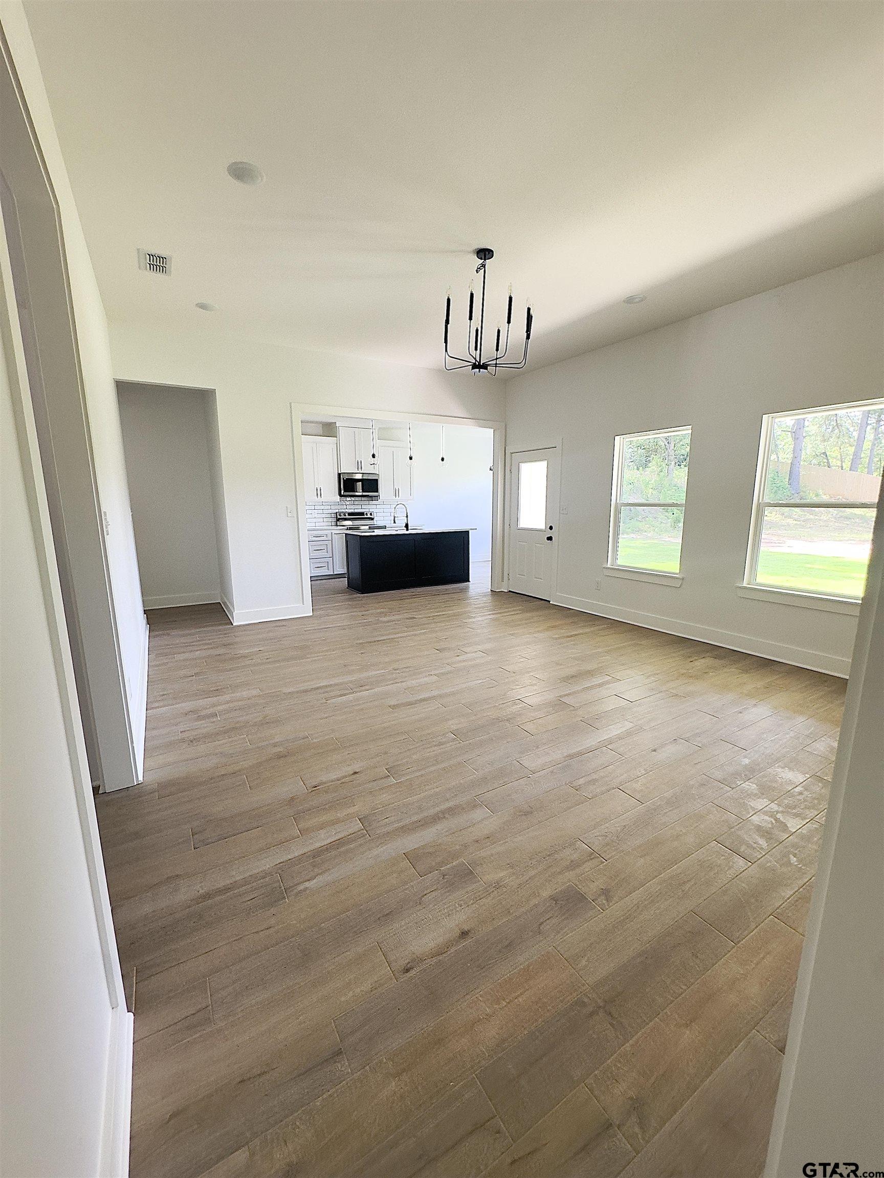 4890 County Road 384 Tyler, TX 75708 - Photo 13 of 36