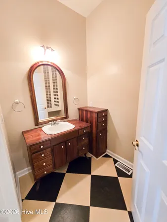 $825,000 | 218 Wild Oak Drive, Swansboro, NC 28584