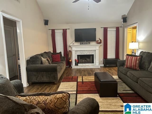 161 Park Pl Lane Alabaster, AL 35007 - Photo 3 of 15