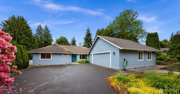 $599,900 | 8120 Kitamat Way, Blaine, WA 98230
