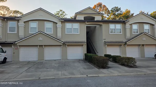 $179,000 | 9400 Underwing Way, Unit 9, Jacksonville, FL 32257