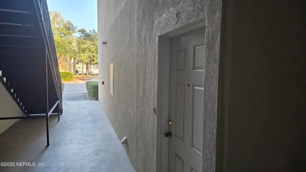 $118,000 | 9400 Underwing Way, Unit 9, Jacksonville, FL 32257