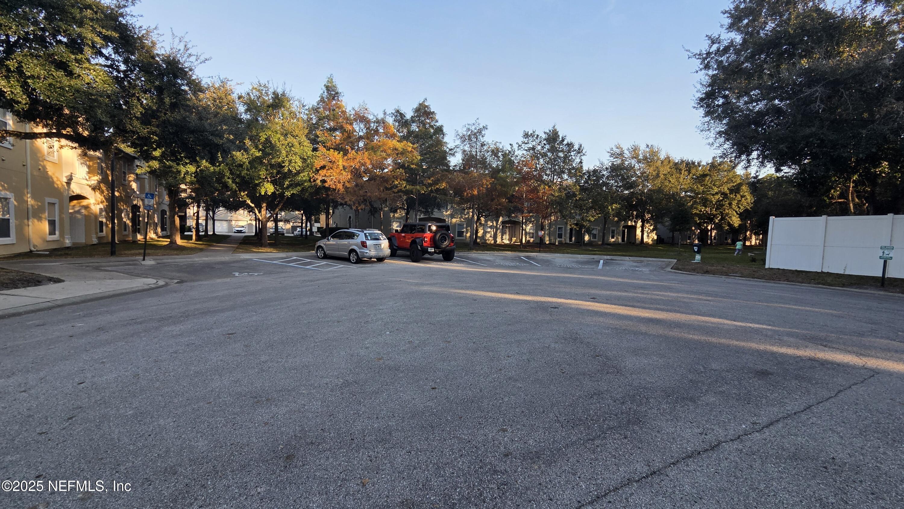 9400 Underwing Way, Unit 9 Jacksonville, FL 32257 - Photo 10 of 30 20251117_162259