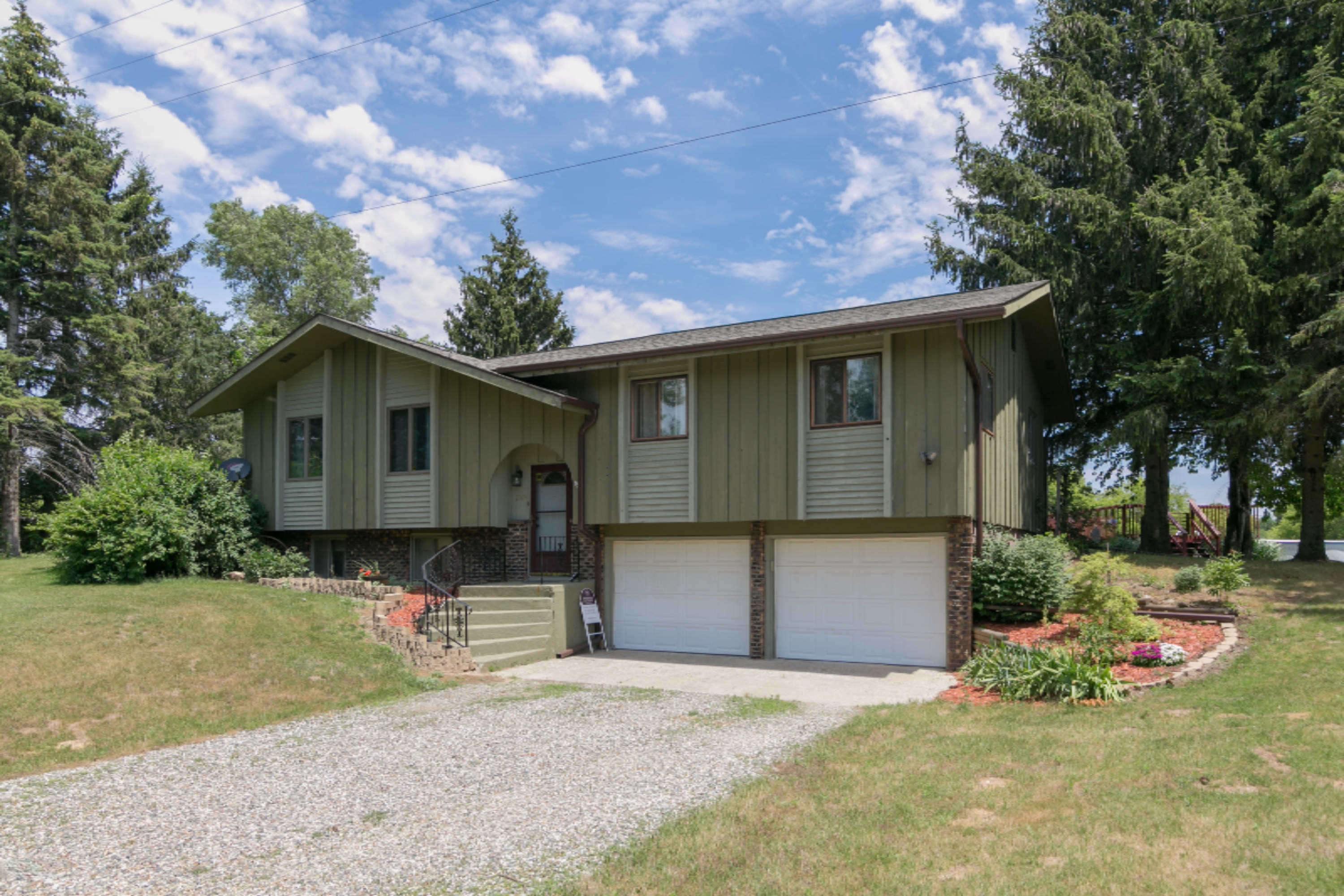 23198 West County Line Road Battle Creek, MI 49017 - Photo 1 of 38 23198-WestCountyLineRd-102