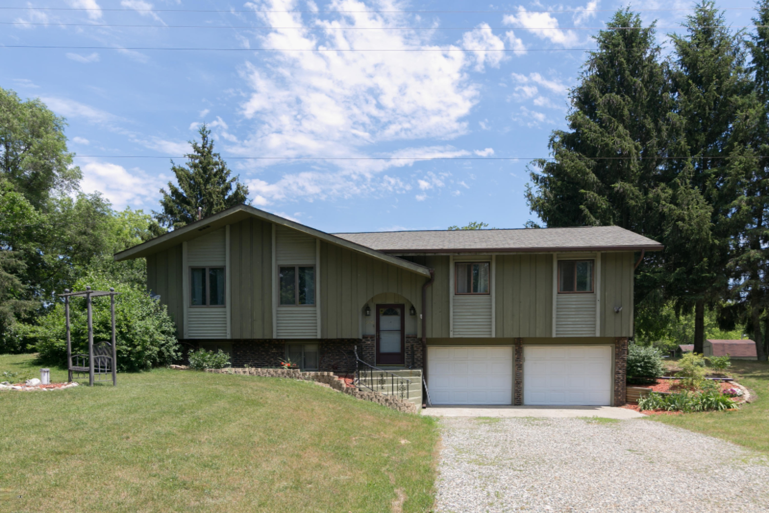 23198 West County Line Road Battle Creek, MI 49017 - Photo 2 of 38 23198-WestCountyLineRd-101