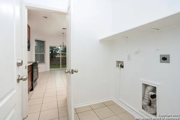 $2,000 | 11014 Colt Isle, San Antonio, TX 78254