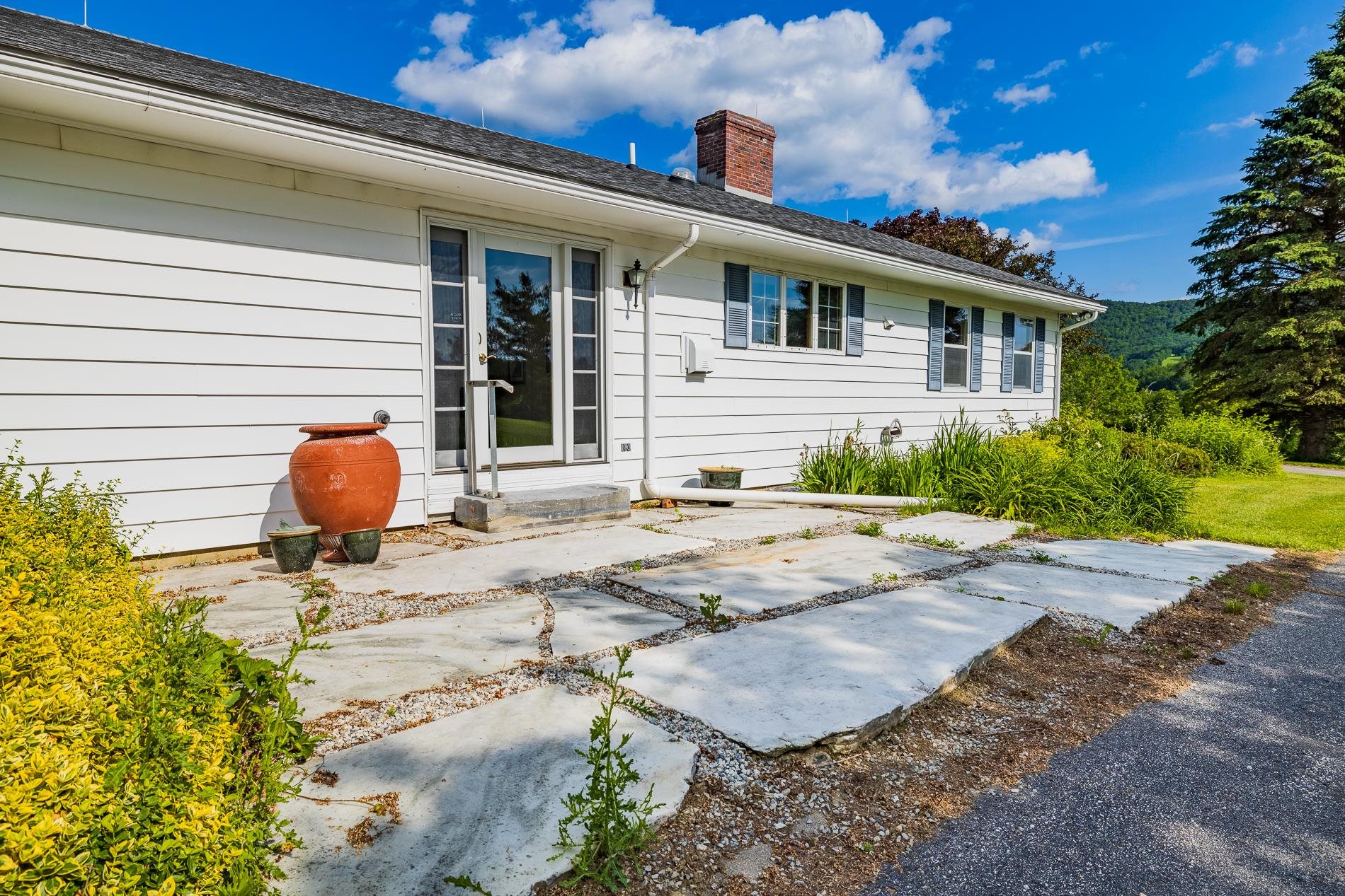 3347 West Road Bennington, VT 05201 - Photo 13 of 38