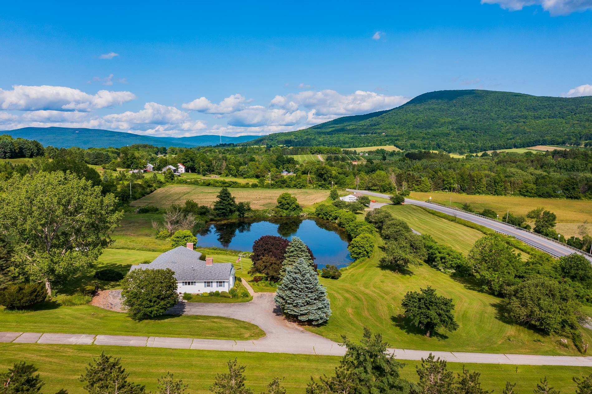 3347 West Road Bennington, VT 05201 - Photo 2 of 38