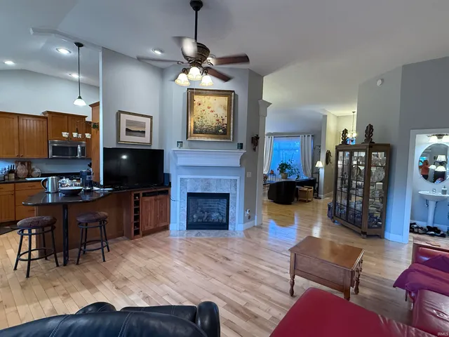 $689,900 | 3201 East Kristen Court, Bloomington, IN 47401