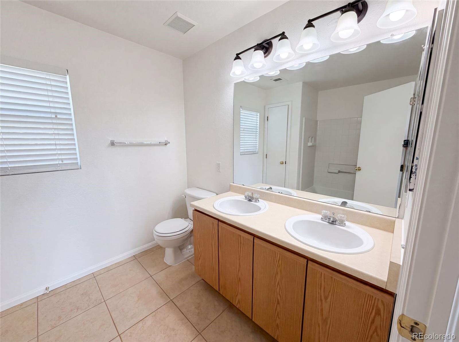 5659 Raleigh Circle Castle Rock, CO 80104 - Photo 10 of 26