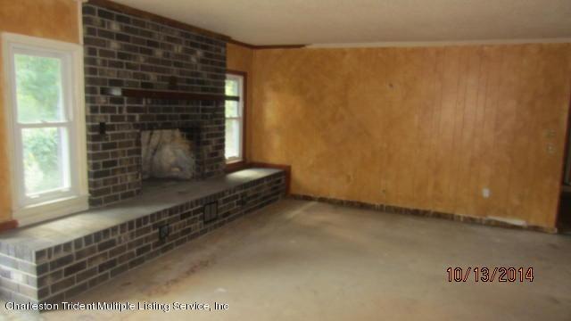 134 Old Wagon Road Moncks Corner, SC 29461 - Photo 4 of 12 LIVING ROOM