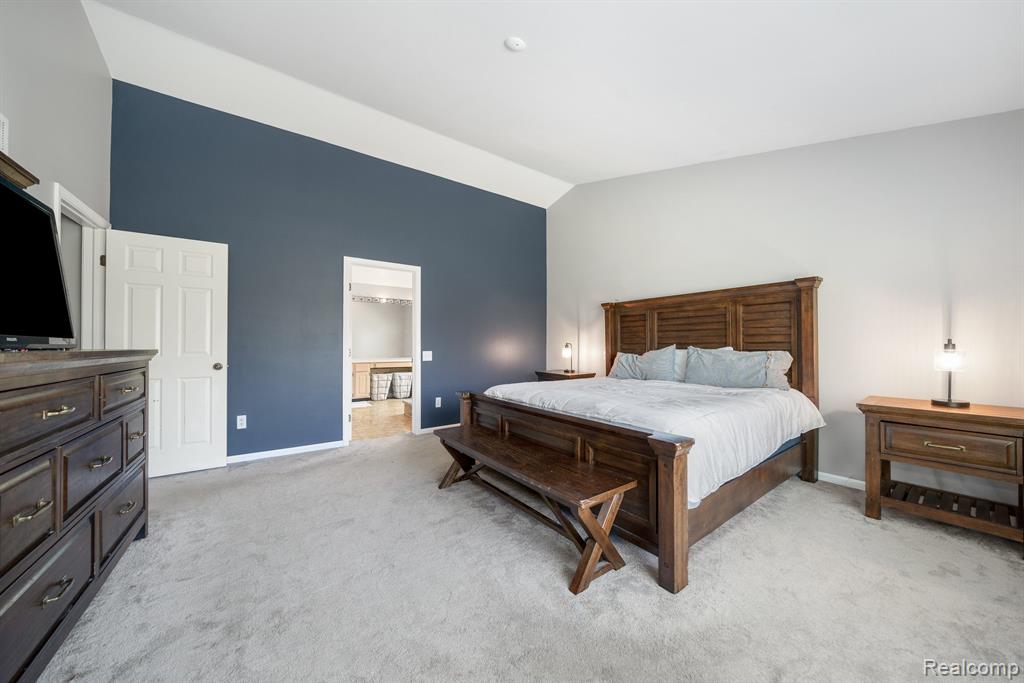 2372 Millbrook Court Rochester Hills, MI 48306 - Photo 19 of 34