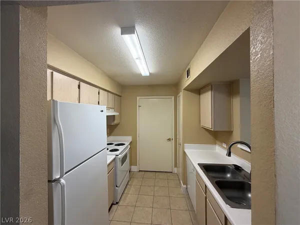 $1,450 | 1150 North Buffalo Drive, Unit 1002, Las Vegas, NV 89128