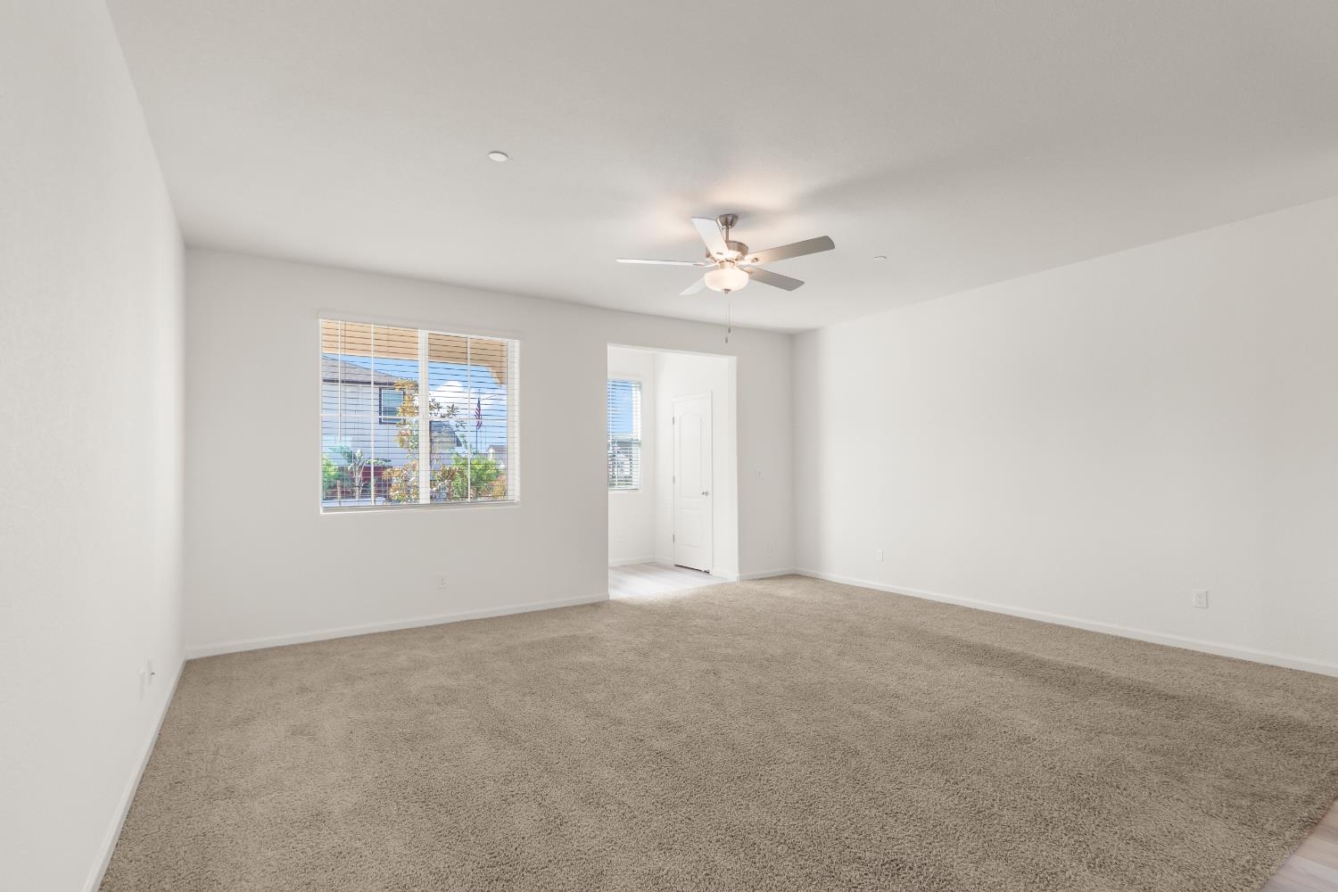 3443 Coltrane Way Stockton, CA 95212 - Photo 11 of 40