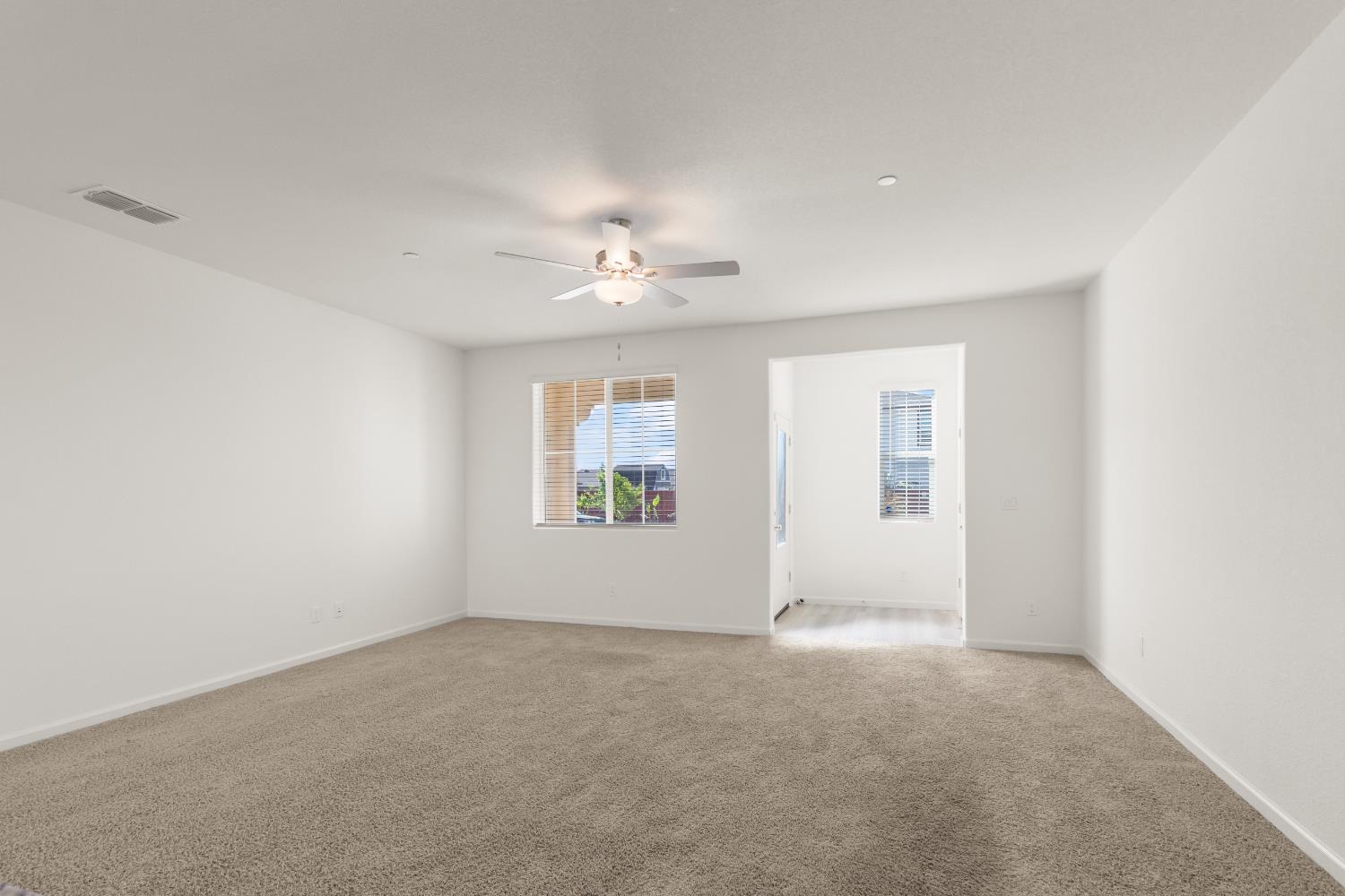 3443 Coltrane Way Stockton, CA 95212 - Photo 10 of 40