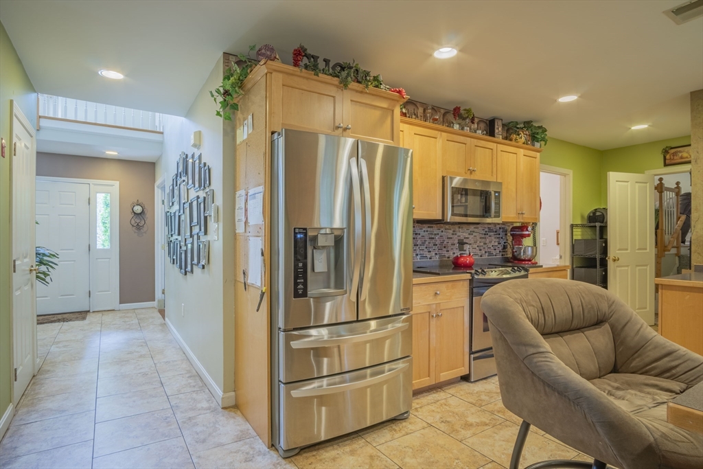 8 Longwood Drive Swampscott, MA 01907 - Photo 11 of 42