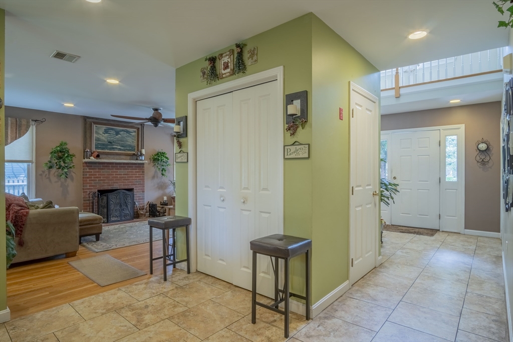 8 Longwood Drive Swampscott, MA 01907 - Photo 14 of 42