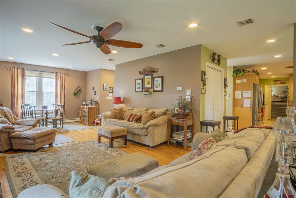 8 Longwood Drive Swampscott, MA 01907 - Photo 17 of 42