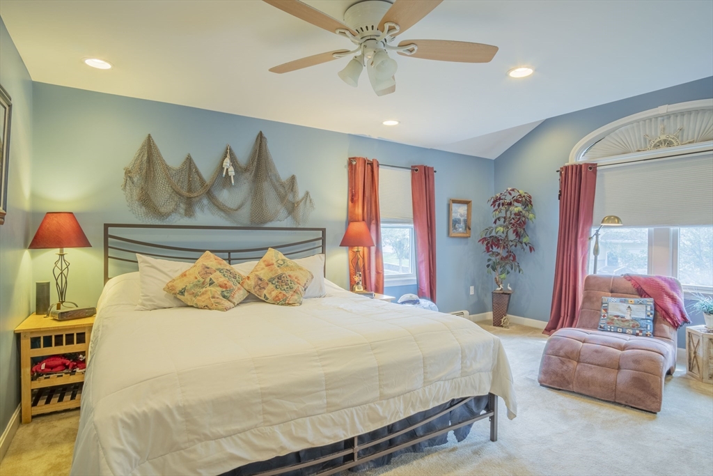 8 Longwood Drive Swampscott, MA 01907 - Photo 25 of 42