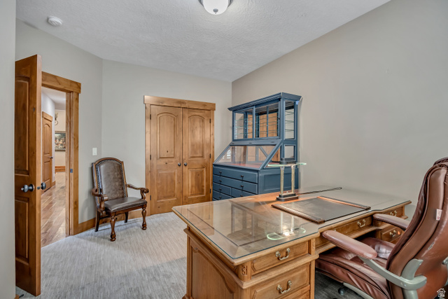 896 West 675 South Mapleton, UT 84664 - Photo 24 of 77 Office area featuring a textured ceiling