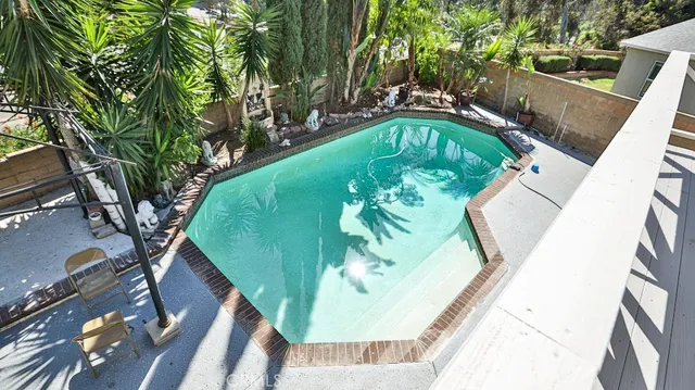 $1,297,000 | 23372-23372 Via Bahia, Mission Viejo, CA 92691