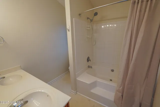 $265,000 | 104 Indigo Drive, Maysville, NC 28555