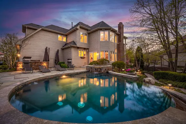 $998,888 | 39W514 Bealer Circle, Geneva, IL 60134