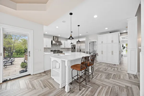 $998,888 | 39W514 Bealer Circle, Geneva, IL 60134