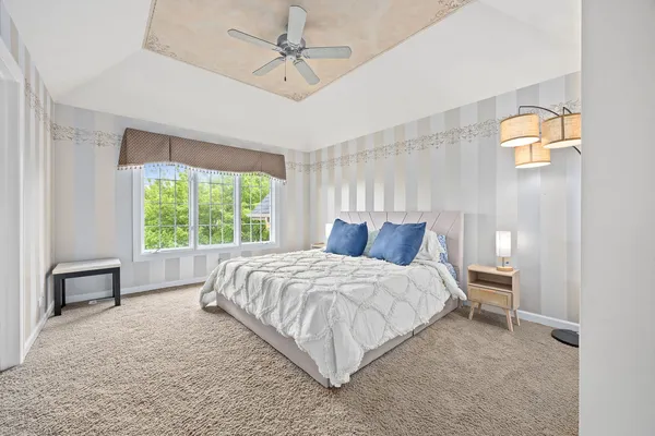 $998,888 | 39W514 Bealer Circle, Geneva, IL 60134