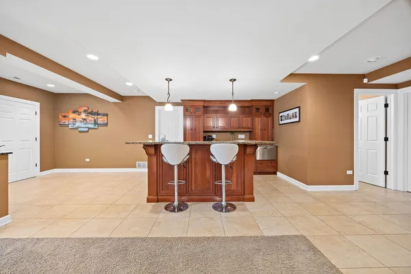 $998,888 | 39W514 Bealer Circle, Geneva, IL 60134