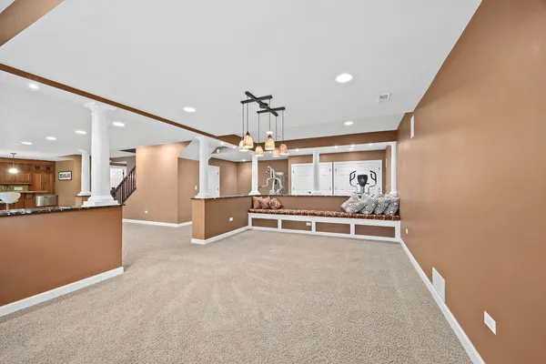 $998,888 | 39W514 Bealer Circle, Geneva, IL 60134
