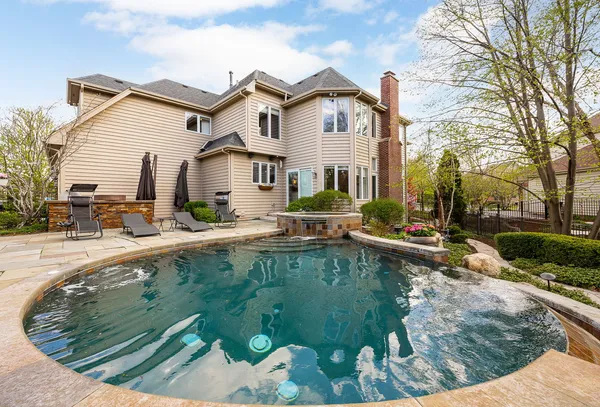 $998,888 | 39W514 Bealer Circle, Geneva, IL 60134