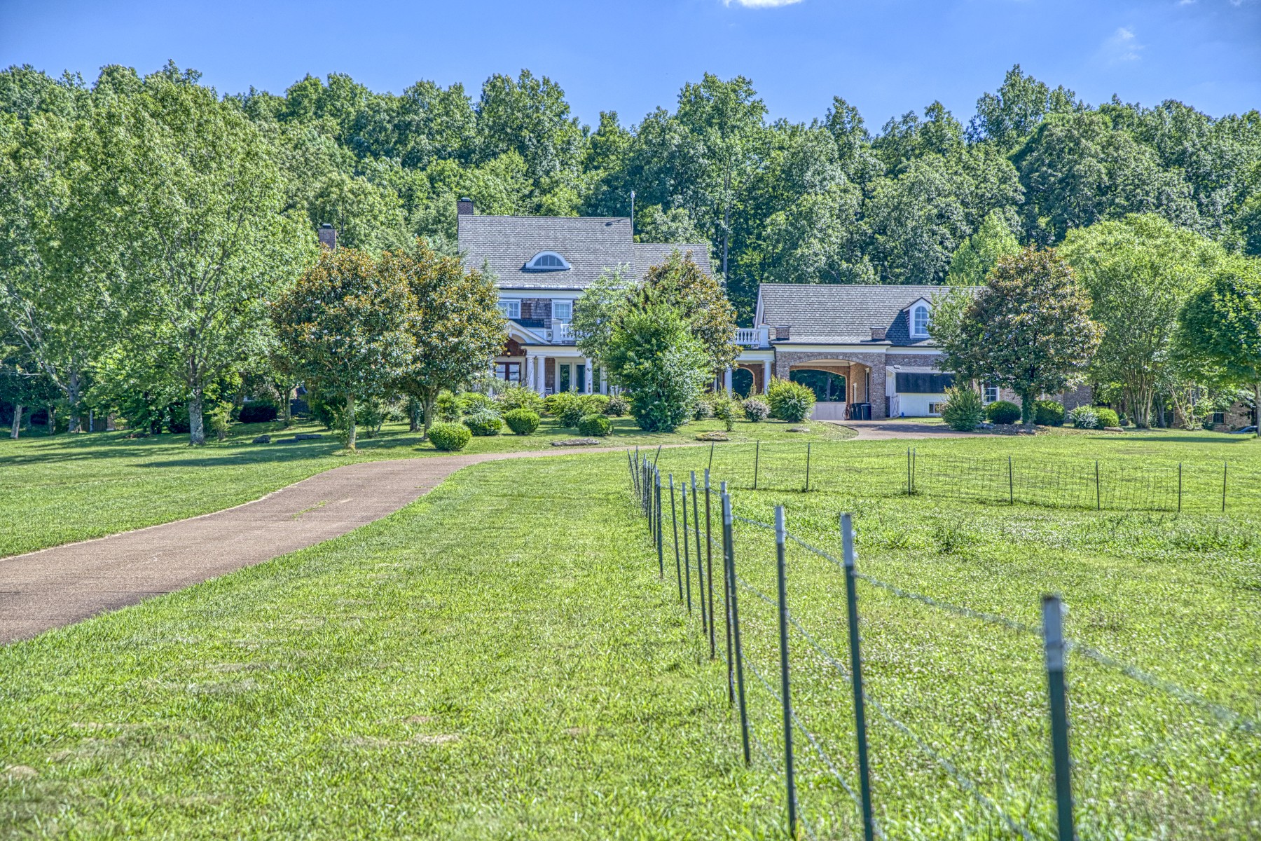 205 Bastin Road Hohenwald, TN 38462 - Photo 4 of 49 Gallery Image 4