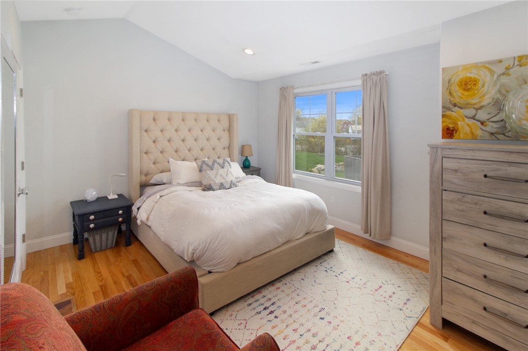 37 Mariner Way Middletown, RI 02842 - Photo 23 of 36