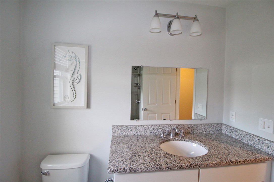 37 Mariner Way Middletown, RI 02842 - Photo 28 of 36