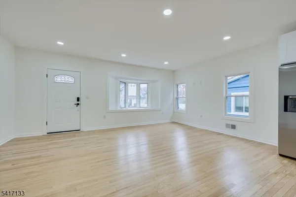 $625,000 | 418 East 5th Avenue, Roselle, NJ 07203