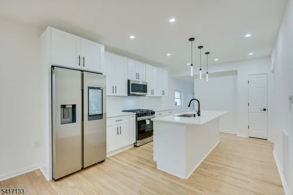 $625,000 | 418 East 5th Avenue, Roselle, NJ 07203