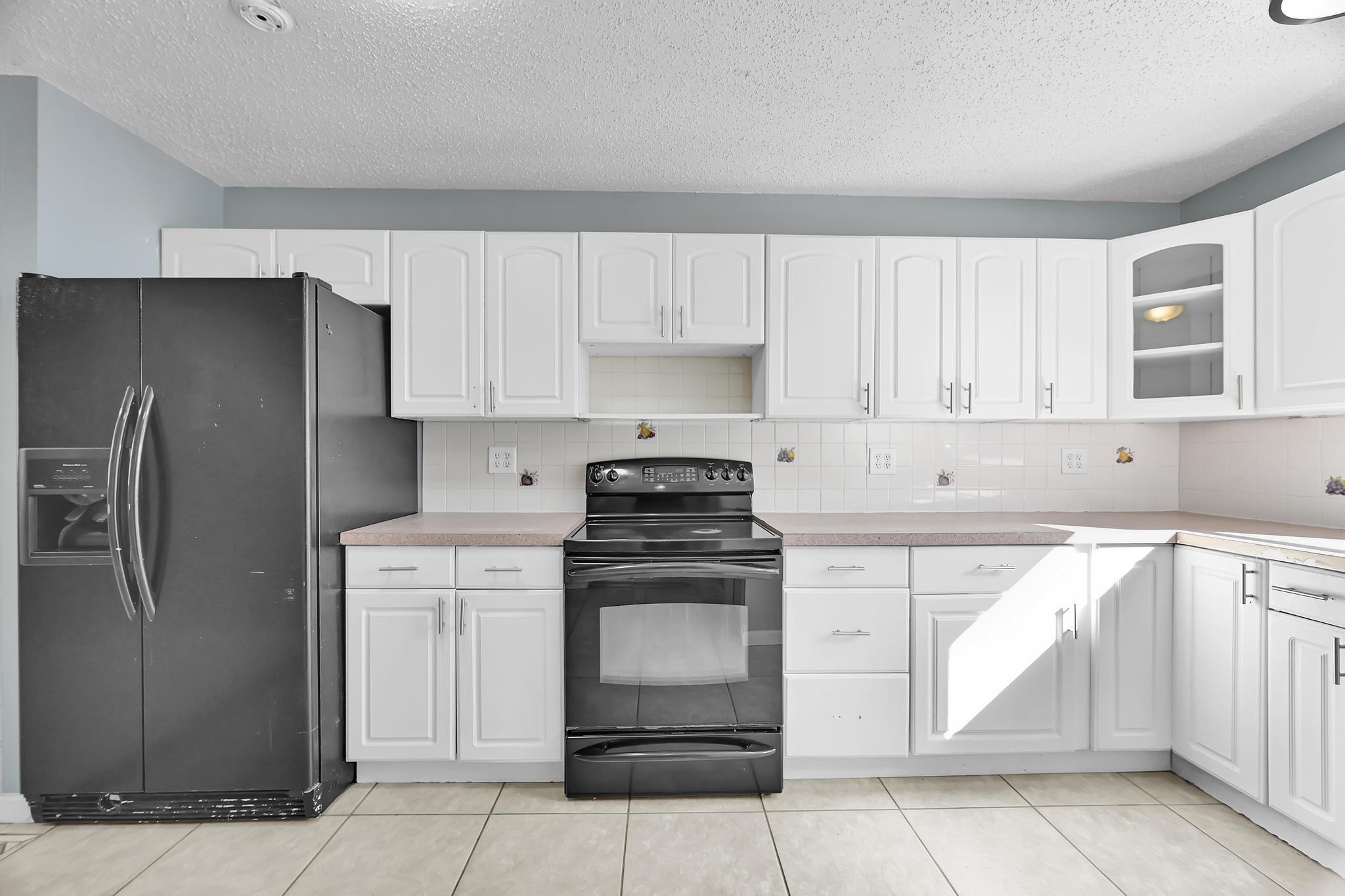 3876 Devine Road Fort Pierce, FL 34981 - Photo 5 of 17 Z63_0671