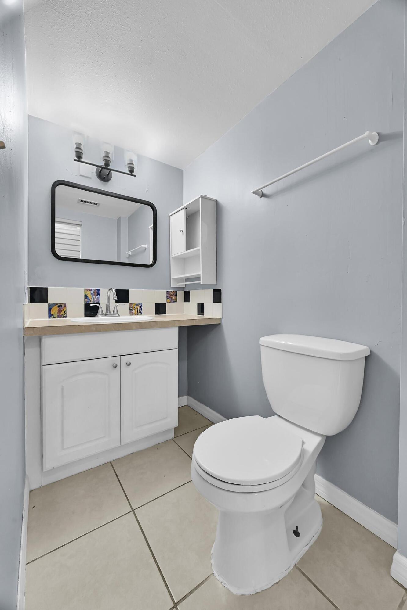 3876 Devine Road Fort Pierce, FL 34981 - Photo 6 of 17 Z63_0674