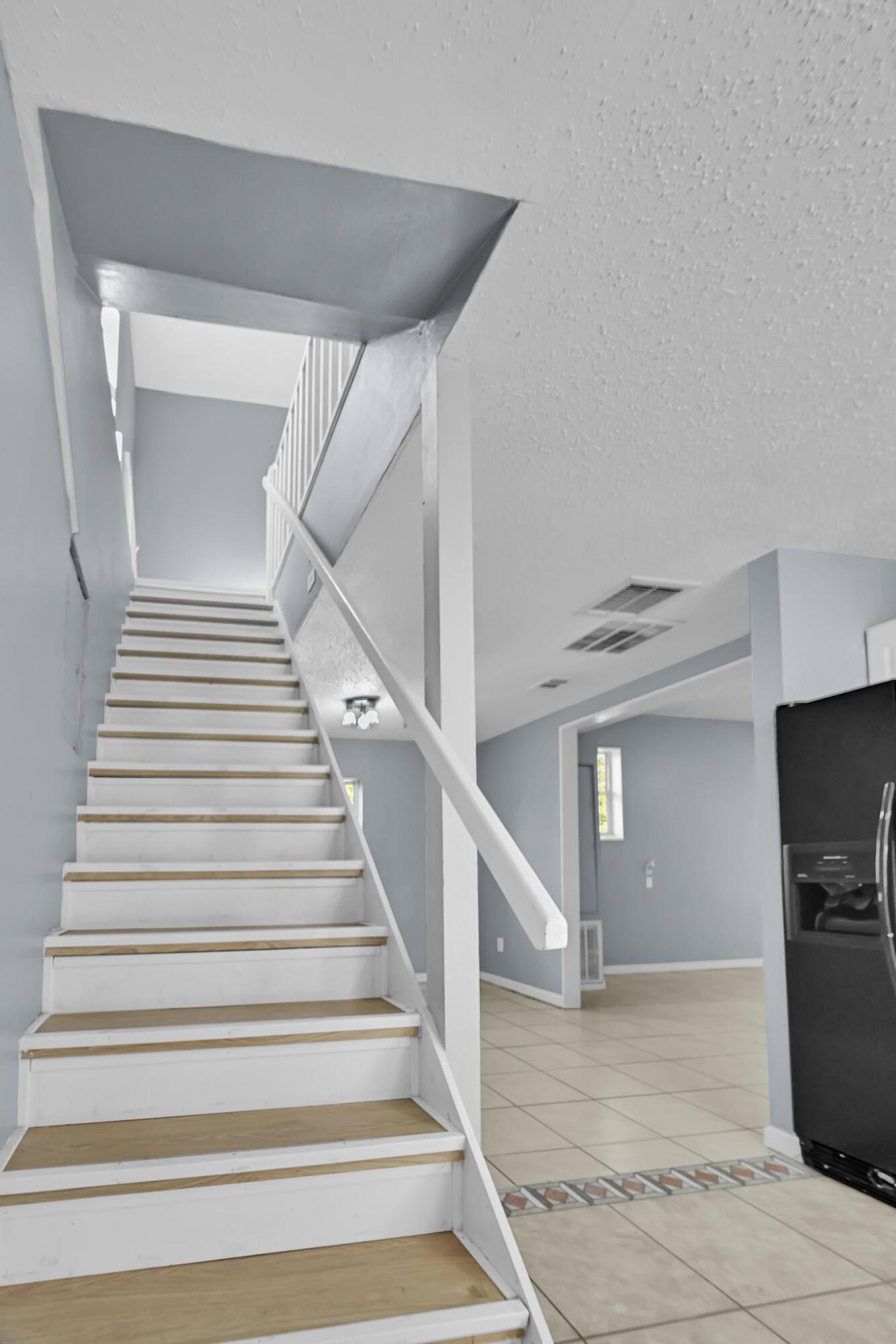 3876 Devine Road Fort Pierce, FL 34981 - Photo 8 of 17 Z63_0677